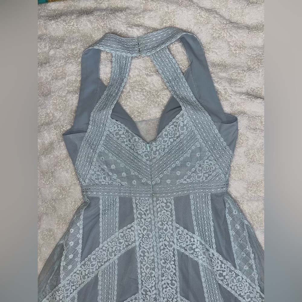BCBGMAXAZRIA Raissa Halter Neck Maxi Evening Gown in Haze Combo • Size 10 - Picture 9 of 16